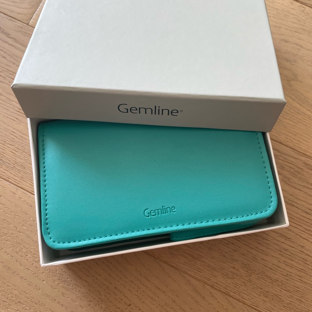 BNWT wallet/wristlet